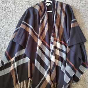 Poncho/Shawl/Shrug